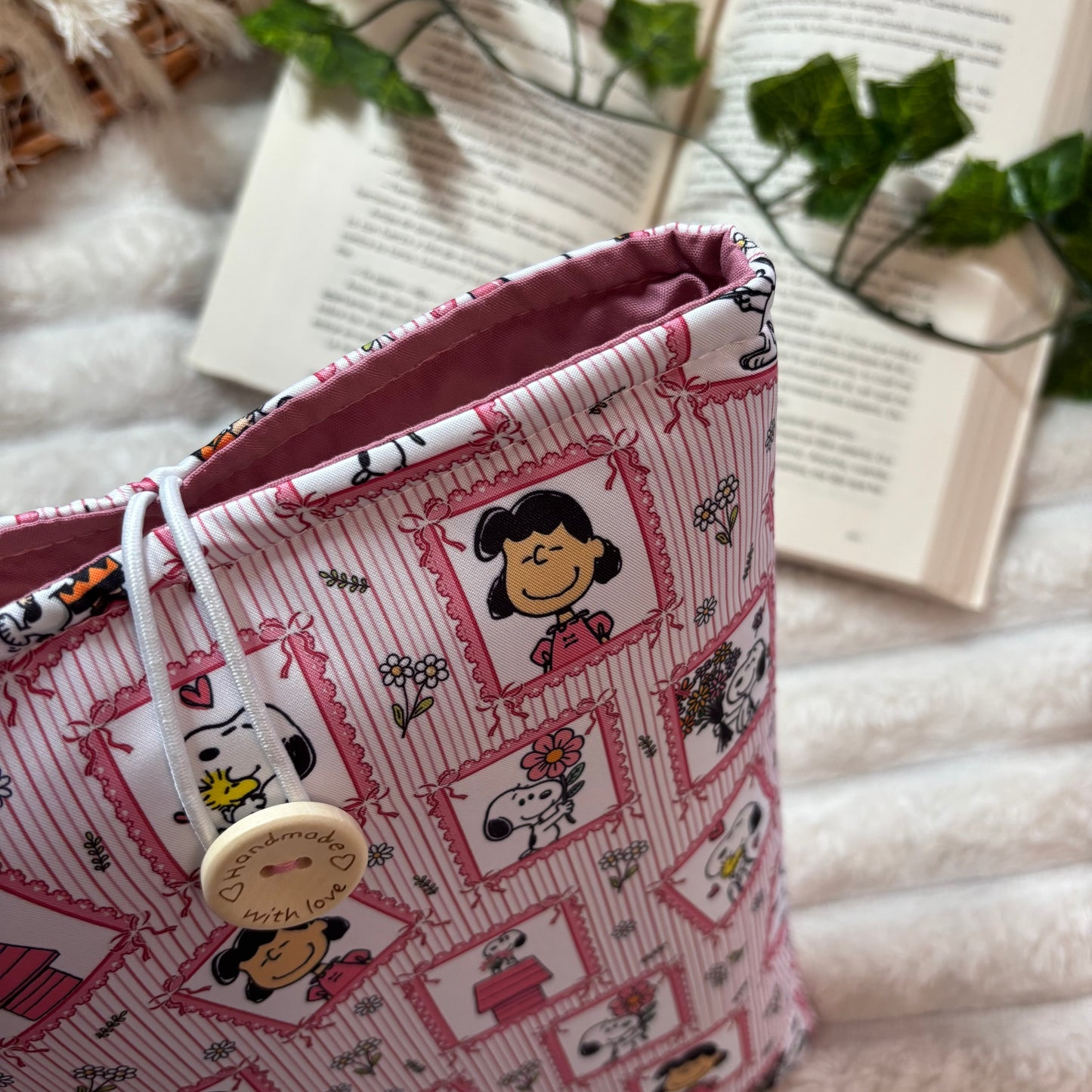 Funda literaria cuadros de Snoopy