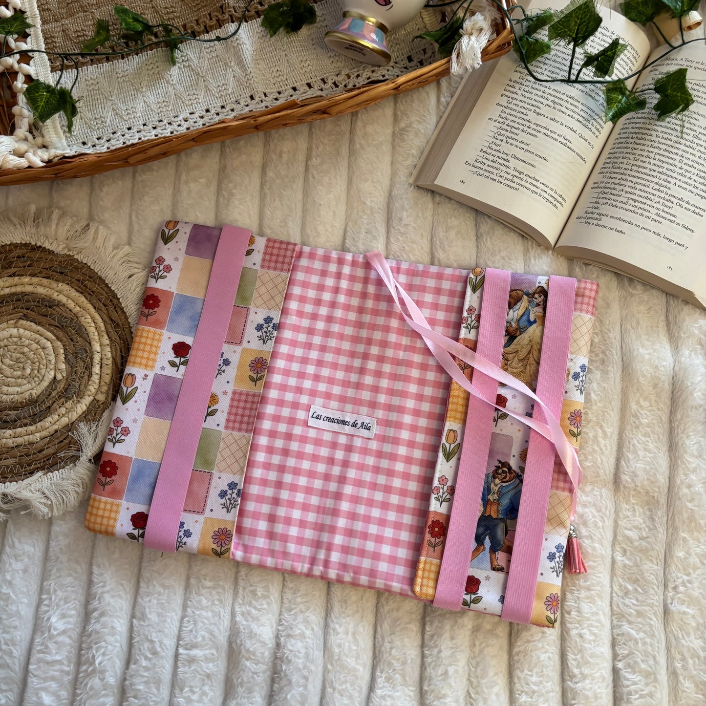 Funda ajustable Bella y Bestia Bloom impermeable