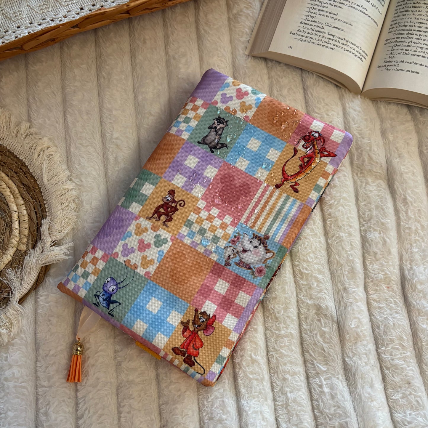 Funda ajustable mascotas Disney impermeable
