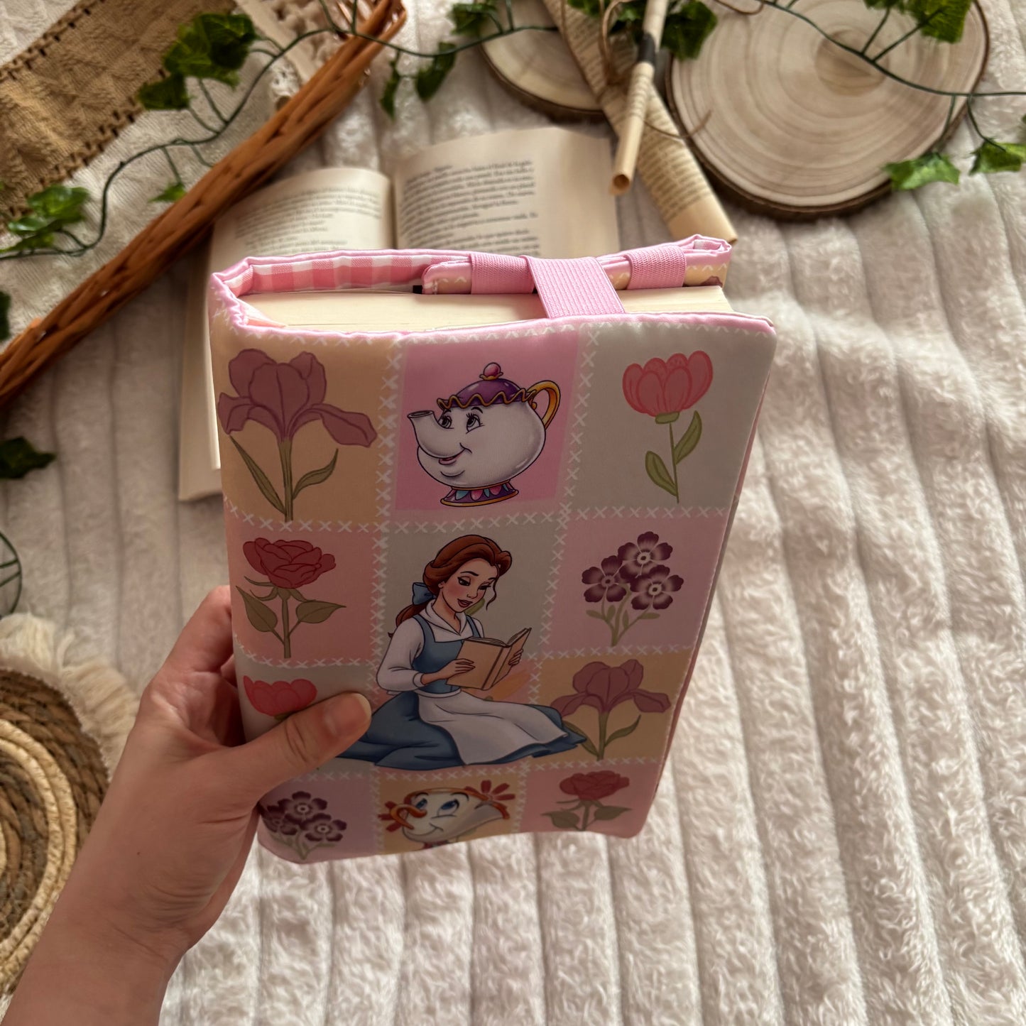 Funda ajustable Bella en primavera