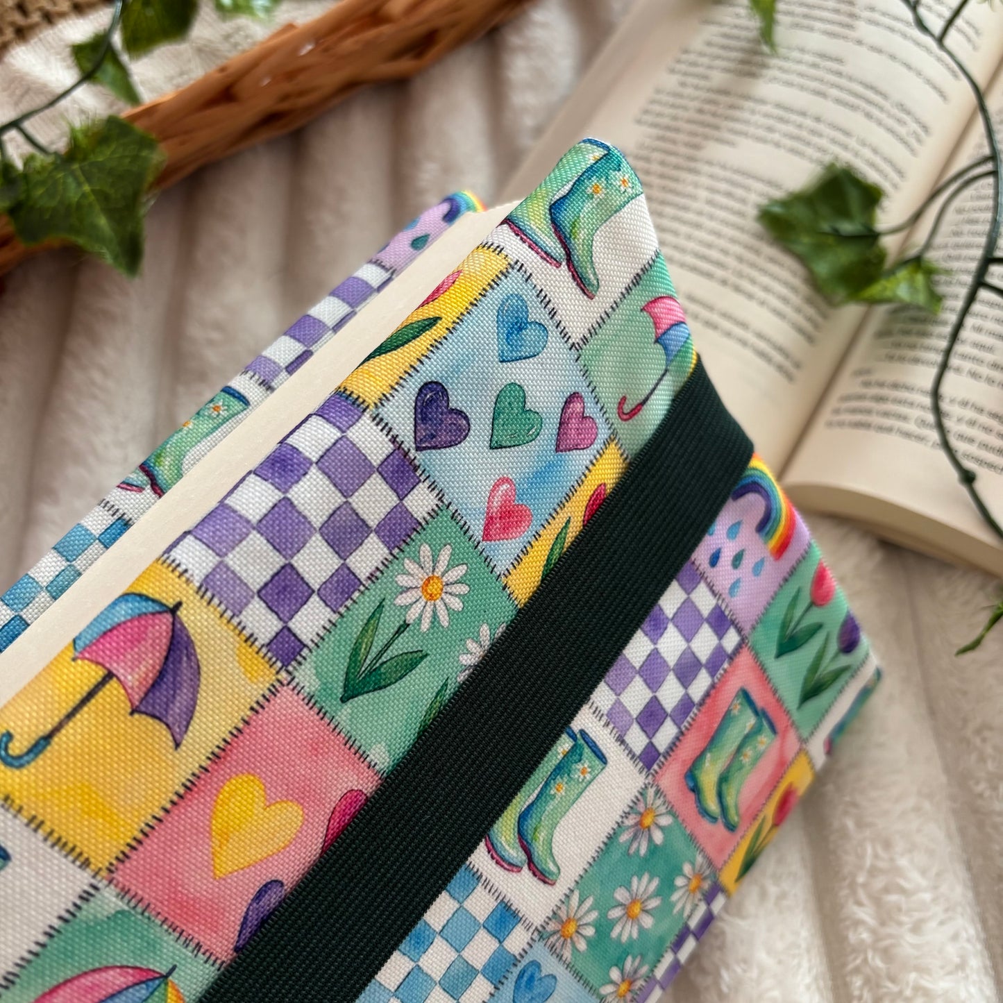 Funda ajustable corazones de Abril impermeable