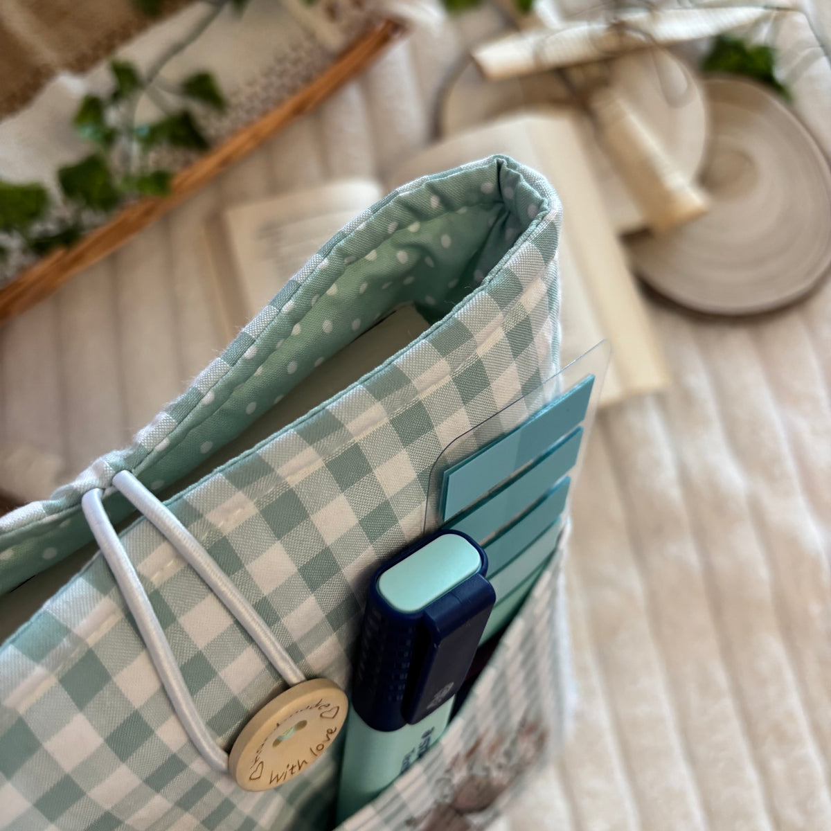 Funda literaria Just one more chapter vichy con bolsillo