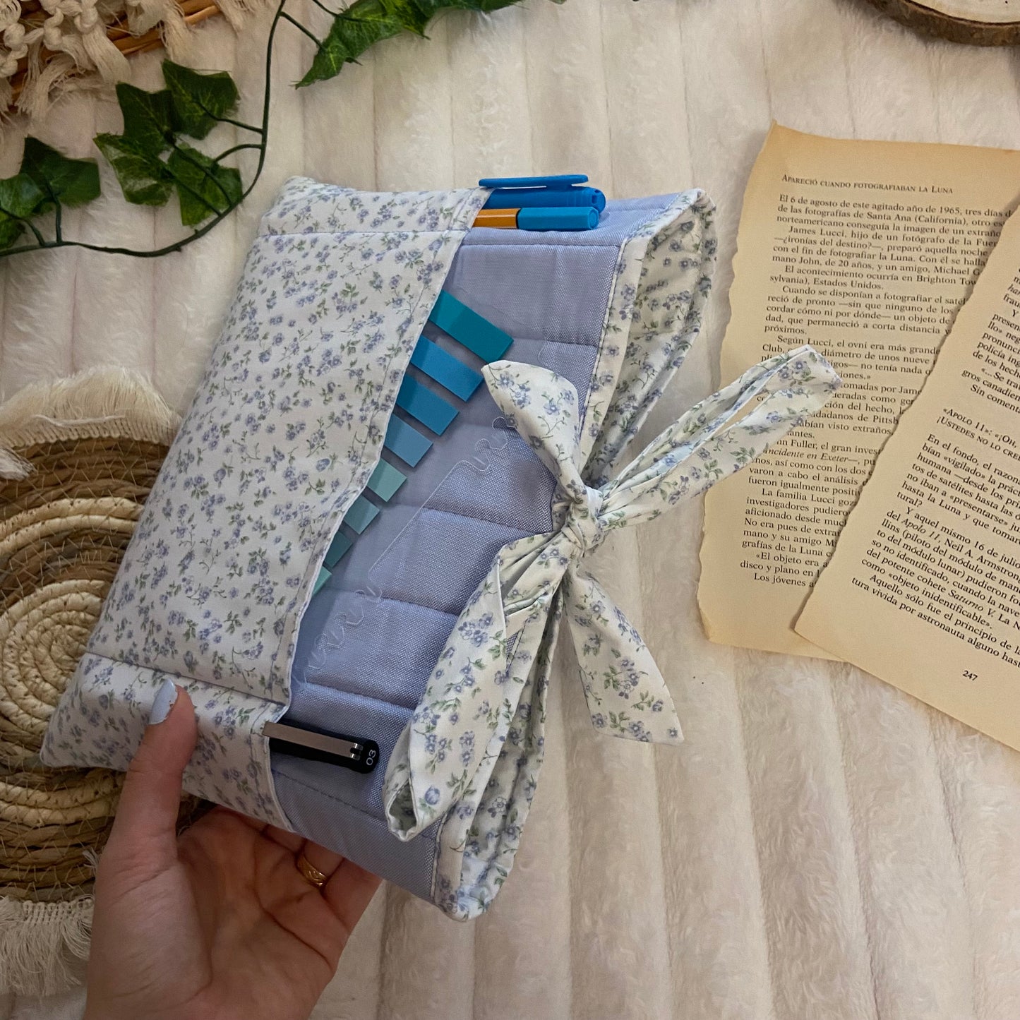 Funda literaria Bloom acolchada con bolsillos