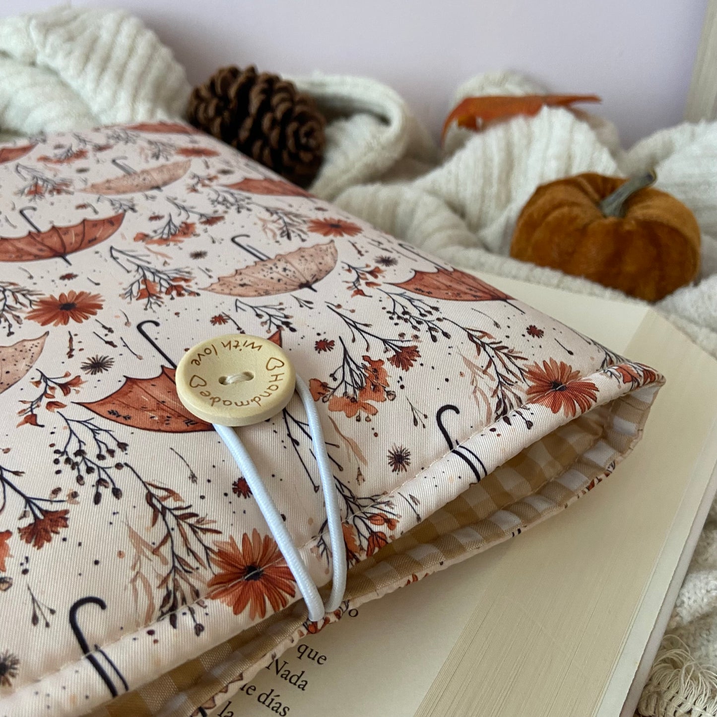 Funda literaria paraguas otoñales