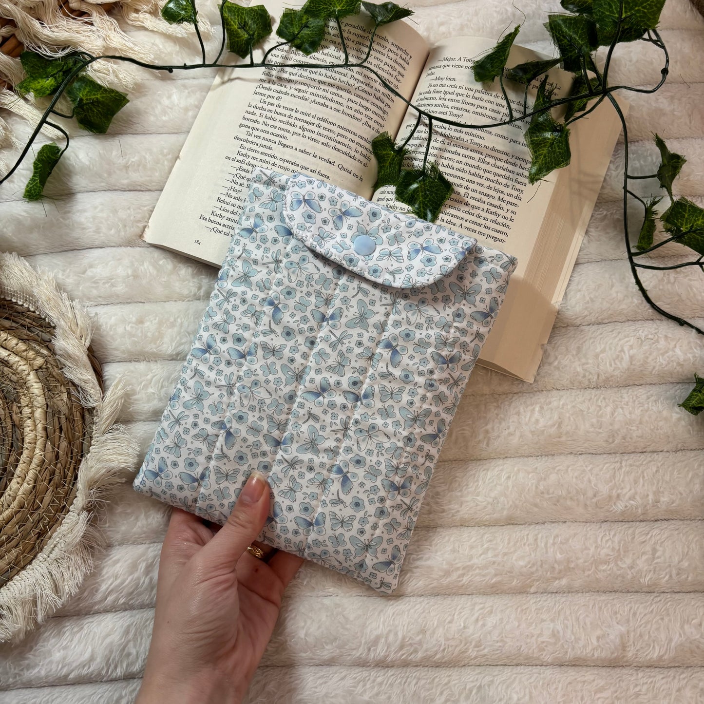 Funda kindle/kobo libra colour blue happiness