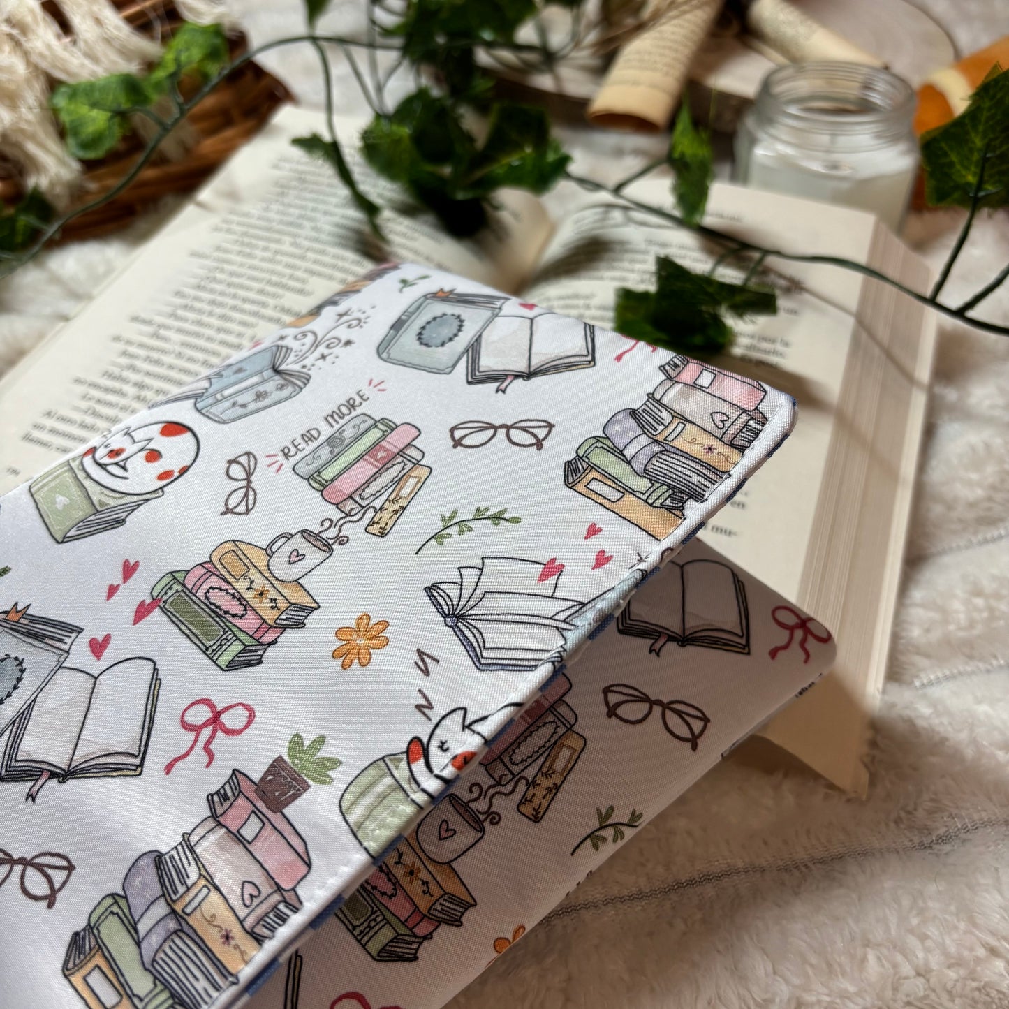 Funda de solapas para ebook gatitos lectores