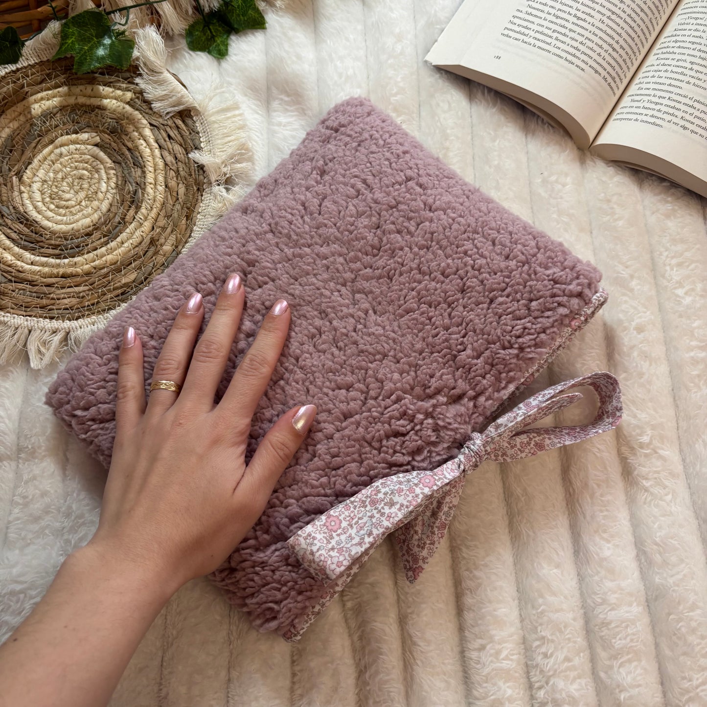 Funda literaria borreguito Wanda