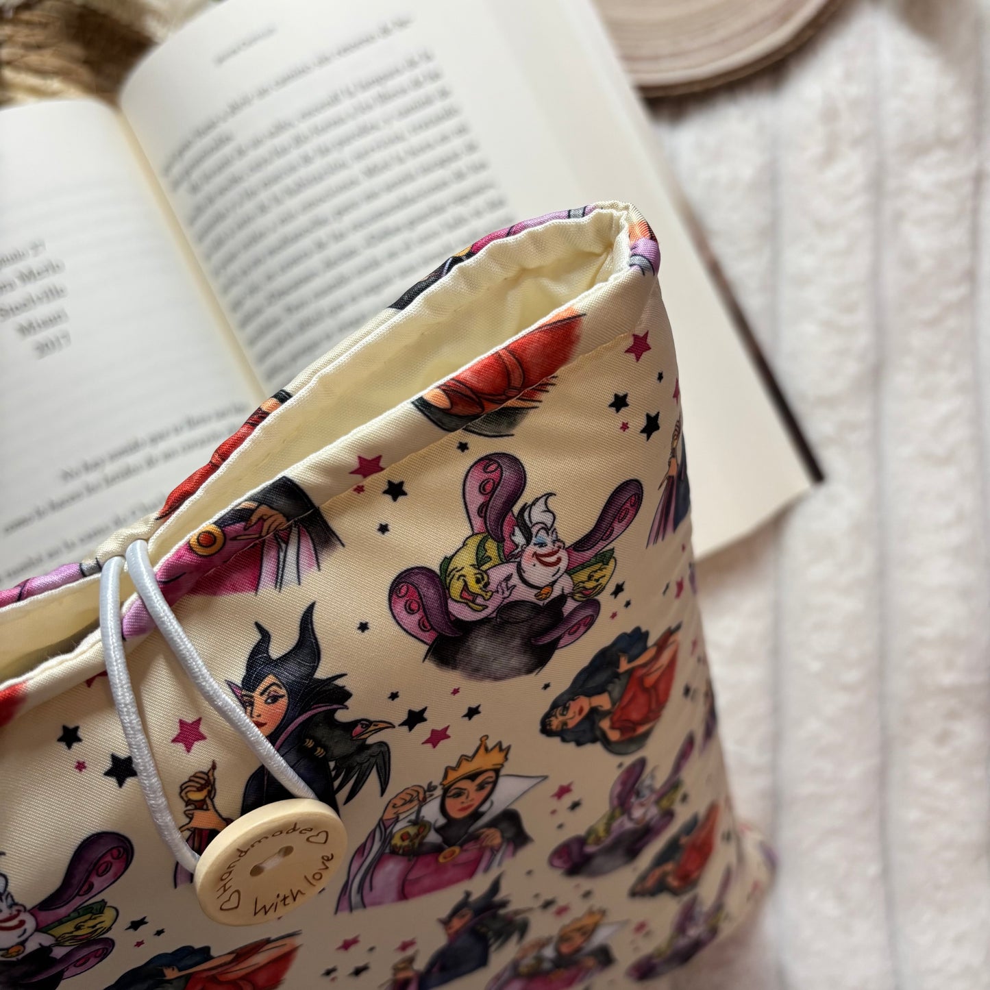 Funda literaria Villanas Disney