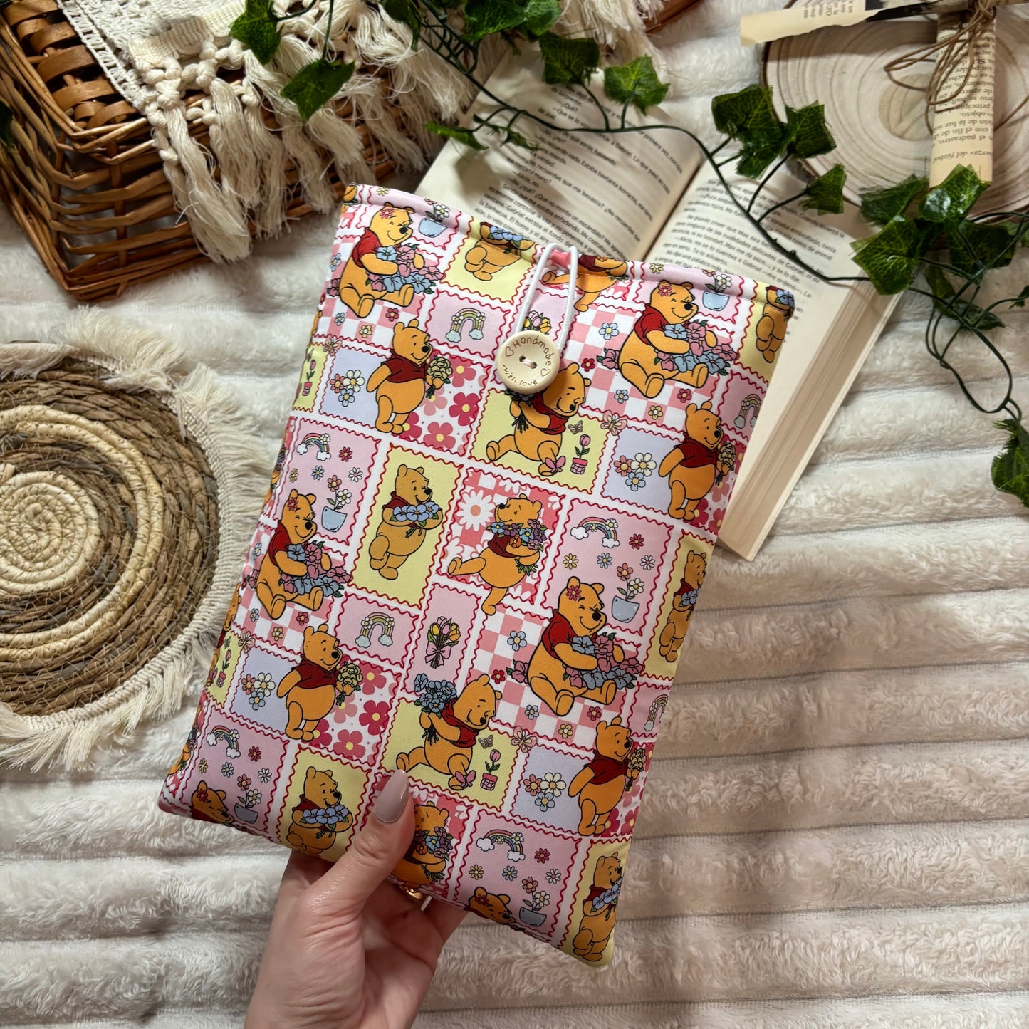 Funda literaria collage Winnie