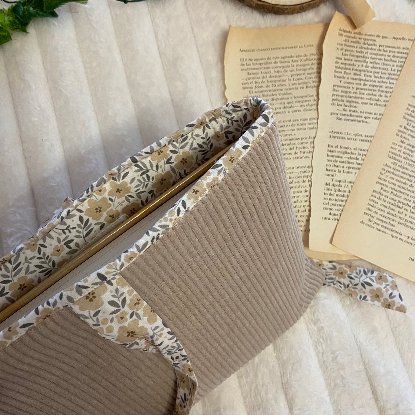 Funda literaria Versalles de pana