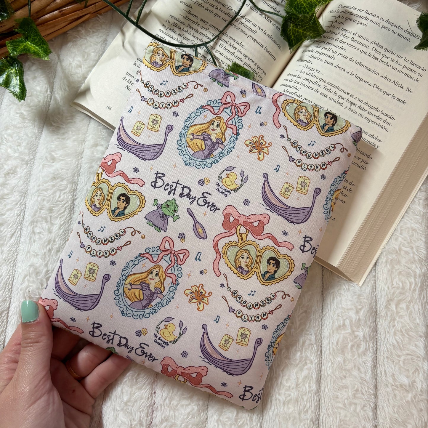 Funda kindle/kobo libra colour Rapunzel y Finn