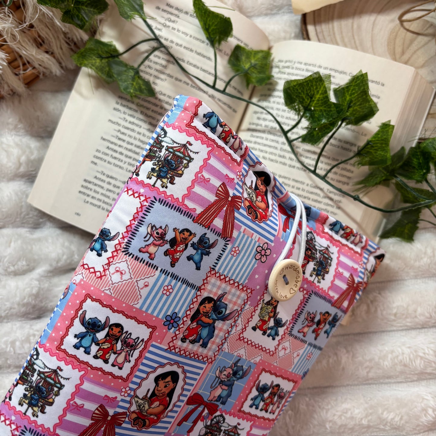 Funda literaria Lilo, Stitch y Angel
