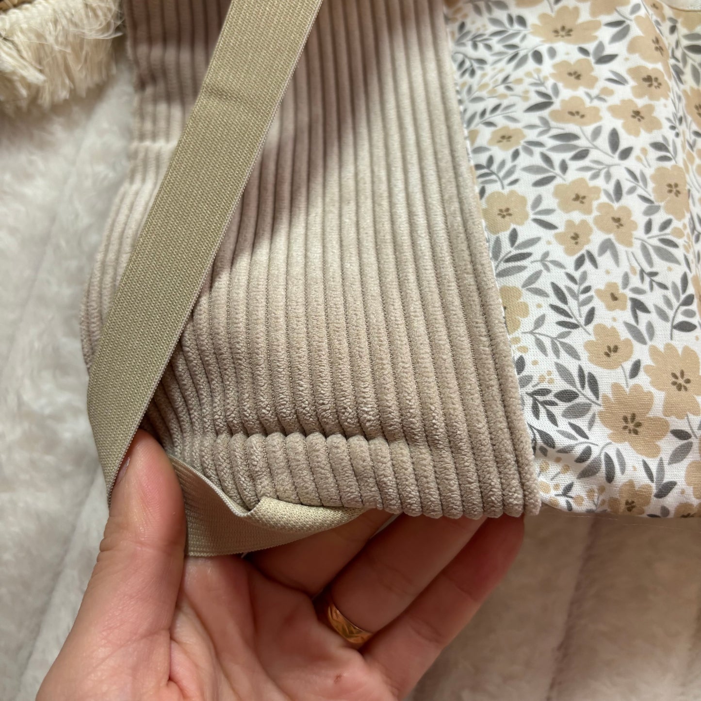 Funda ajustable de pana con defectos outlet (ver imágenes)