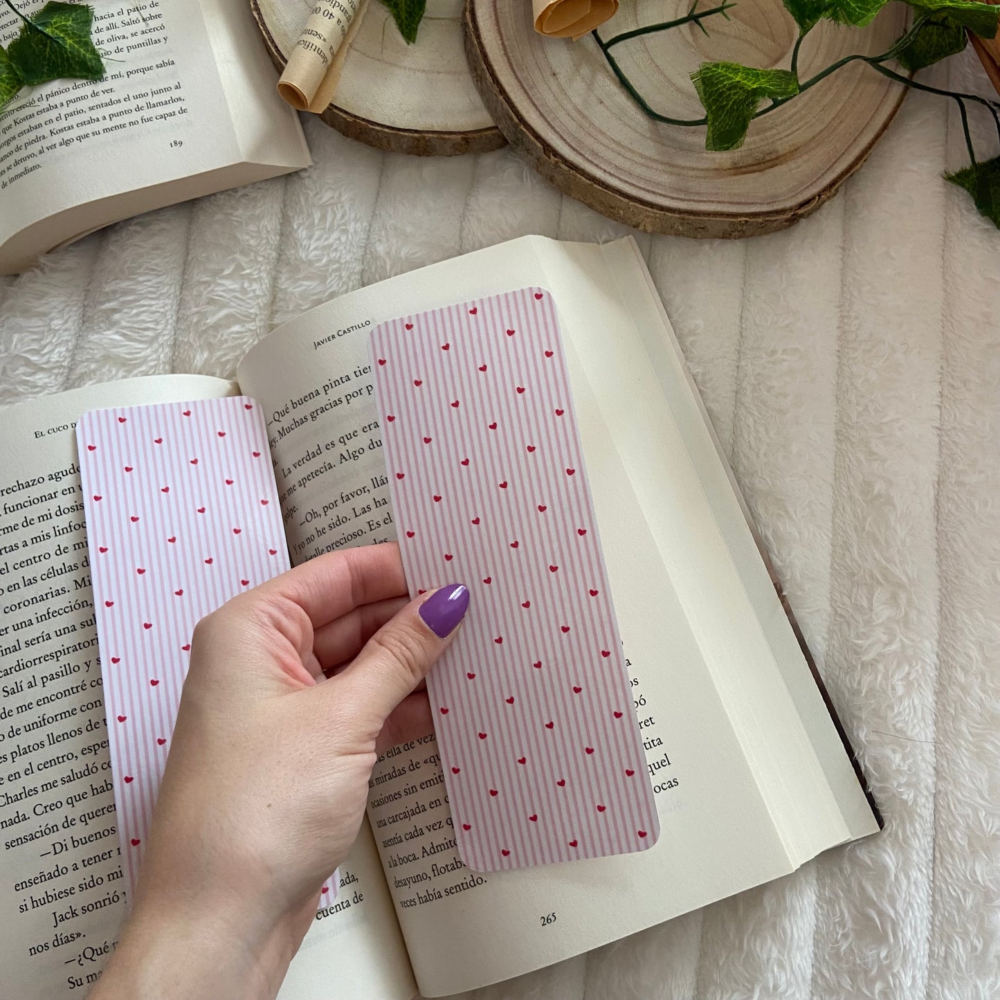 Marcapáginas corazoncitos