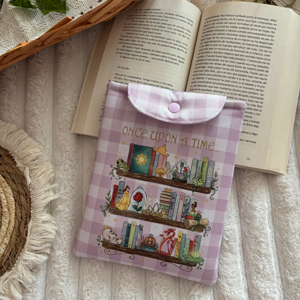 Funda kindle/kobo estantería princesas Disney impermeable