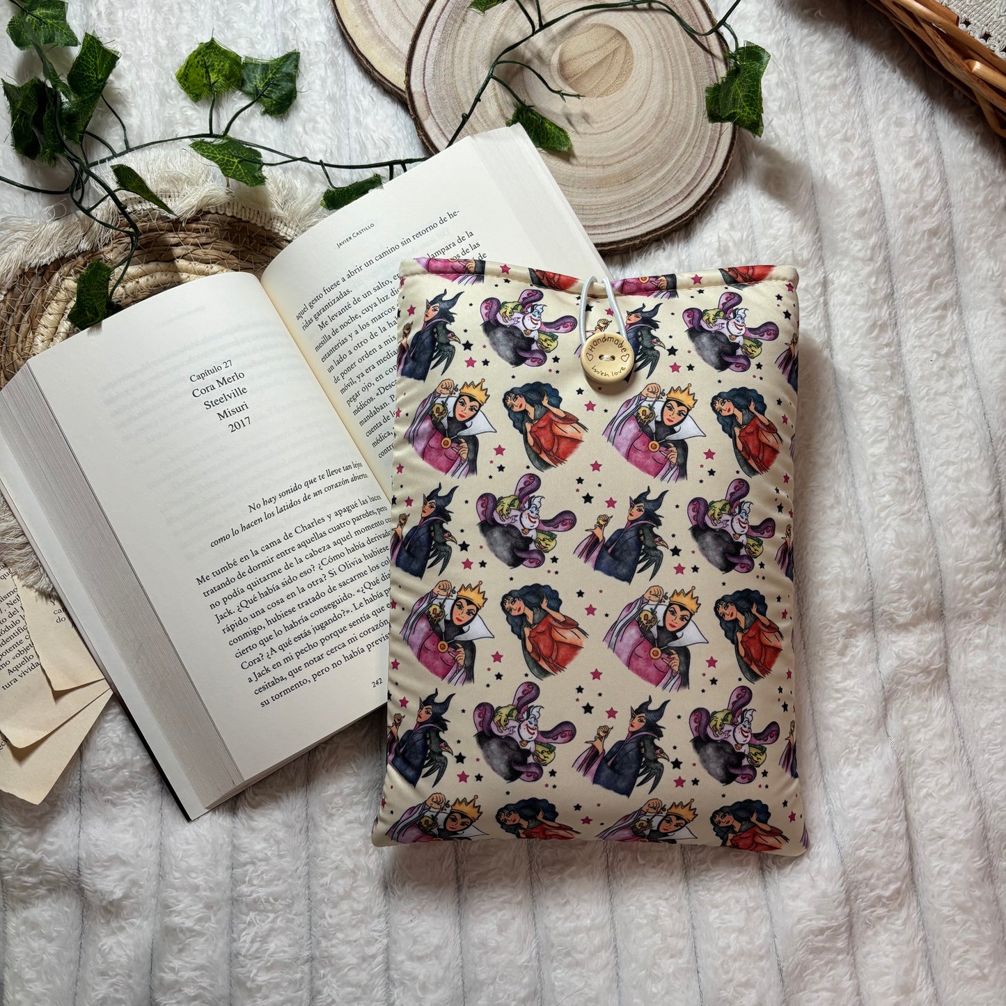 Funda literaria Villanas Disney