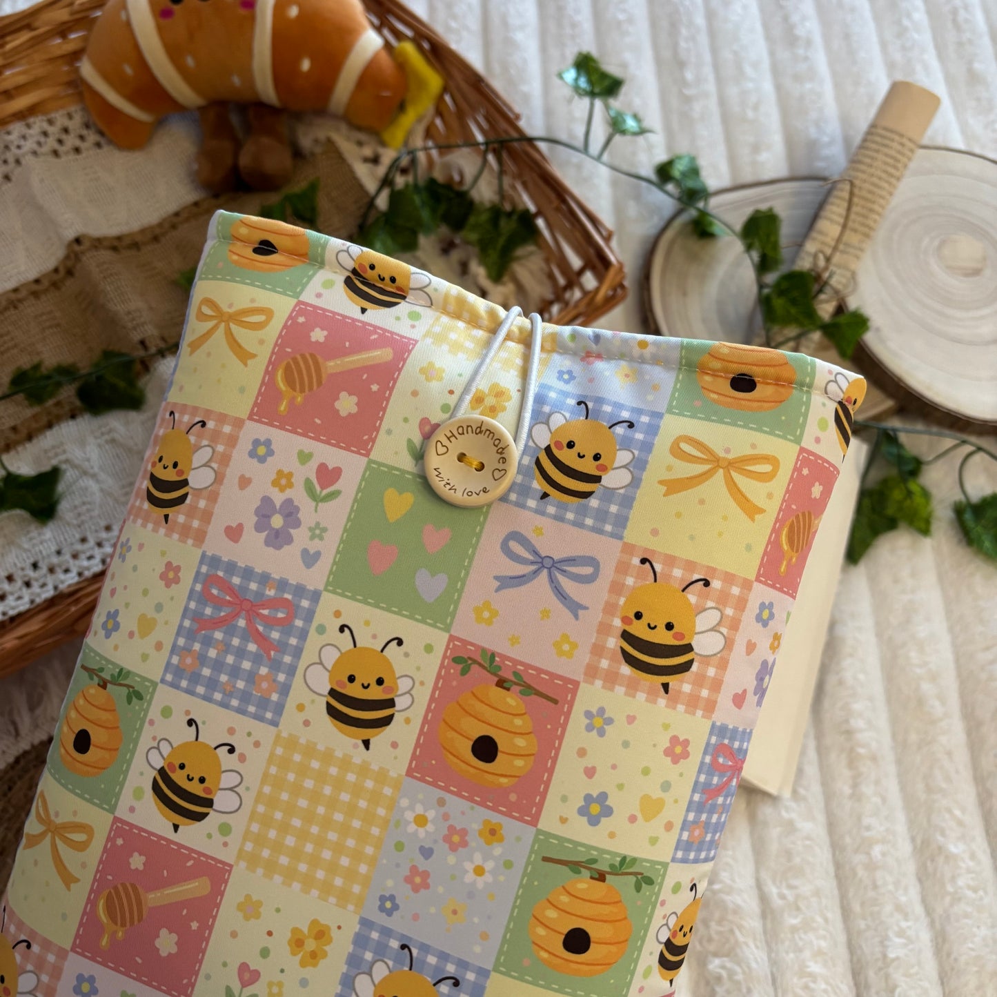 Funda literaria abejitas