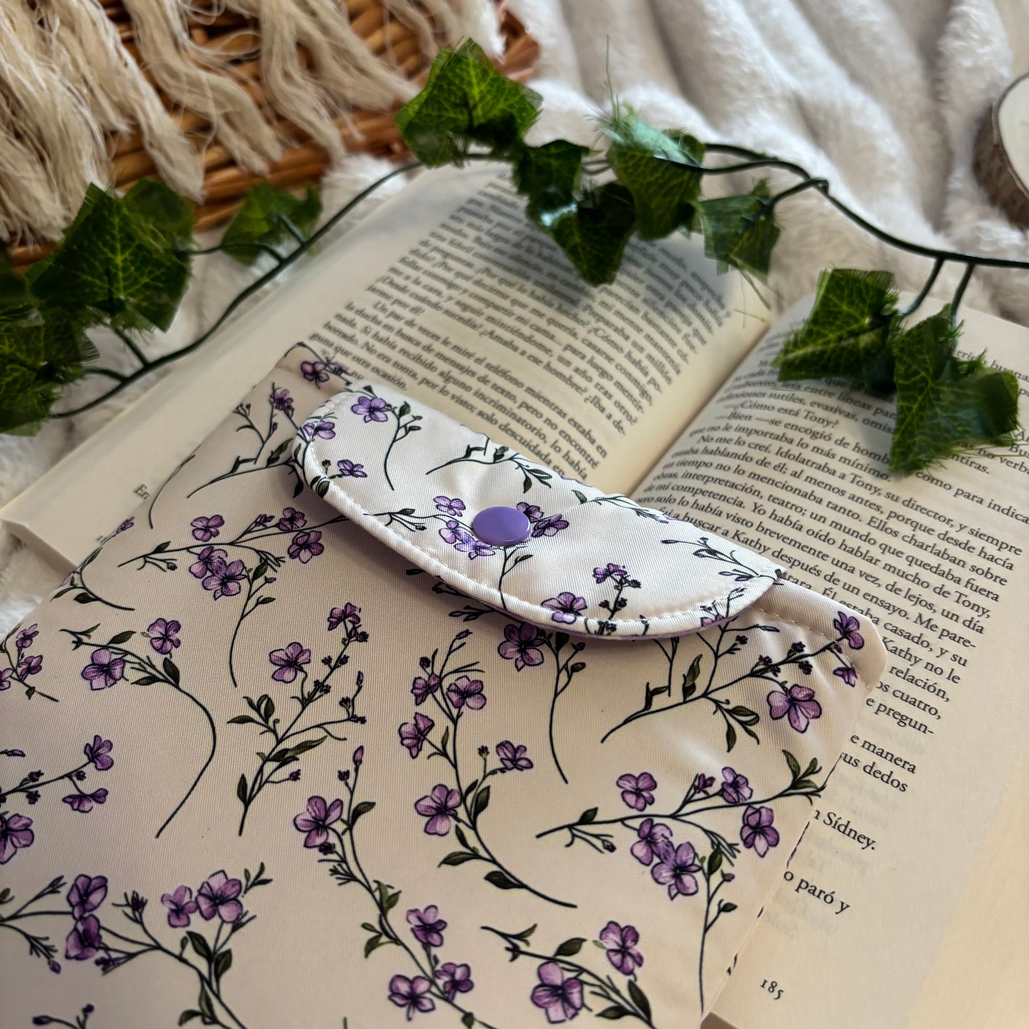 Funda kindle/kobo libra colour Afrodita