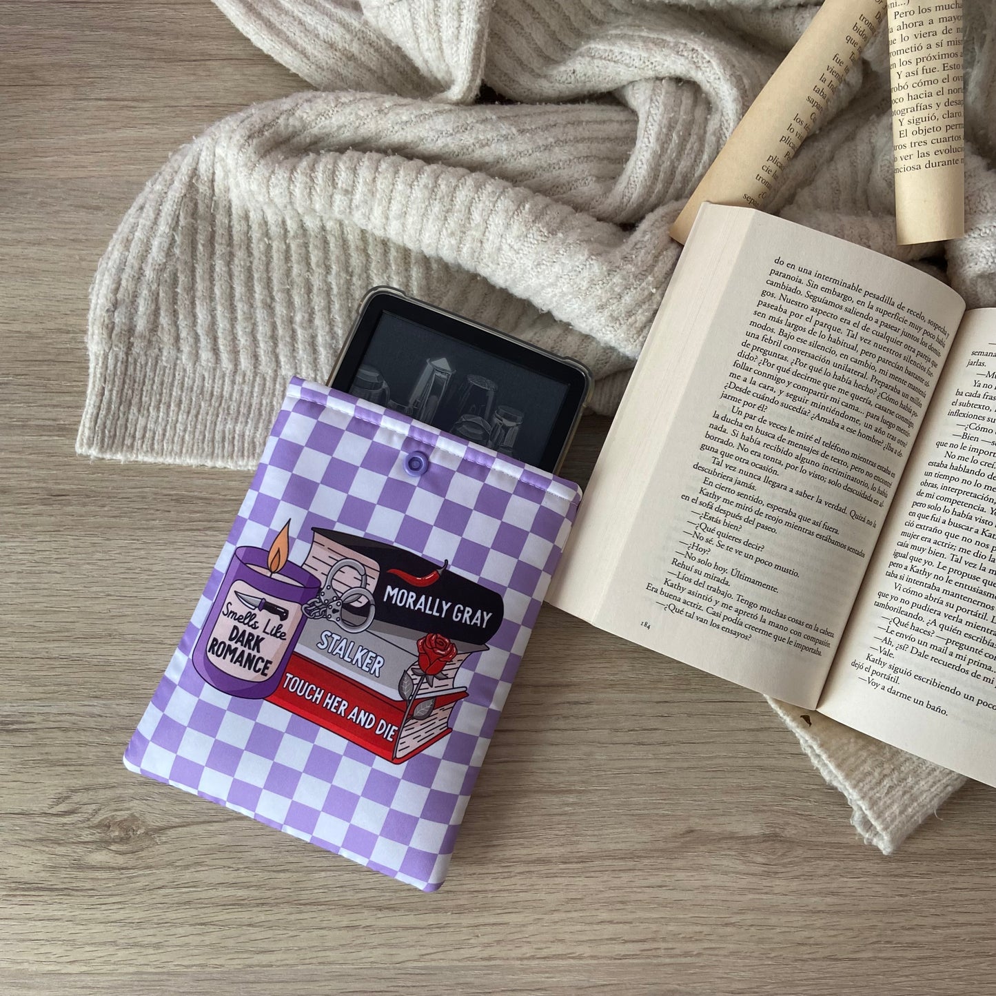 Funda kindle/kobo libra colour dark romance