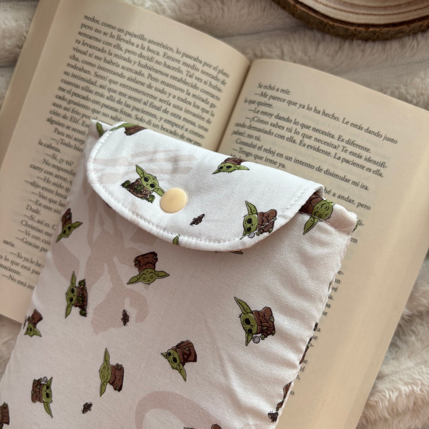 Funda para ebook Yoda