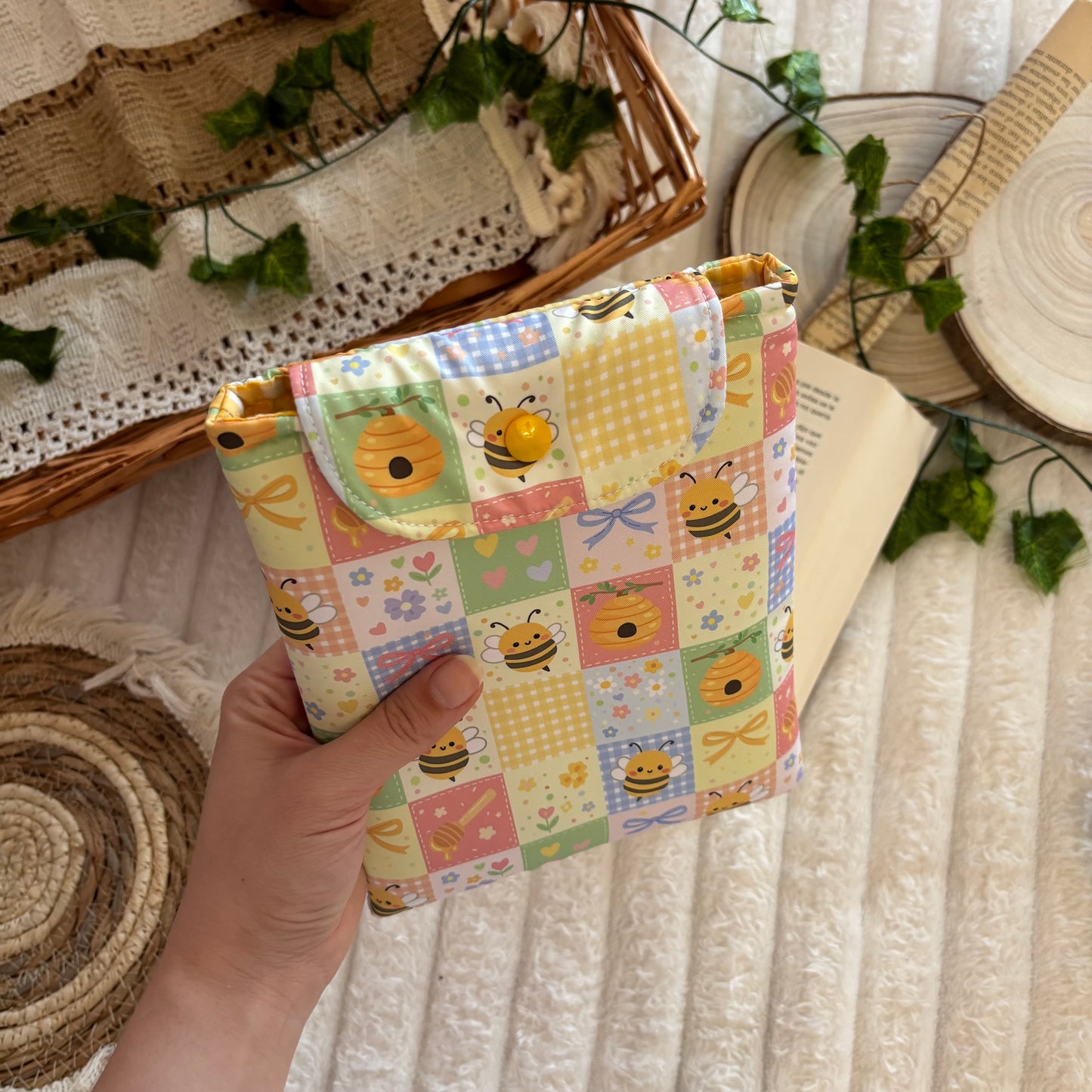 Funda kindle/kobo libra colour abejitas