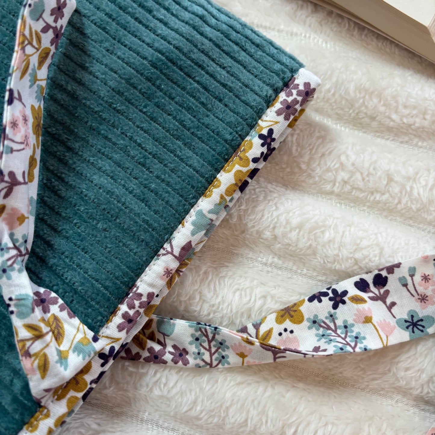 Funda literaria Roma de pana