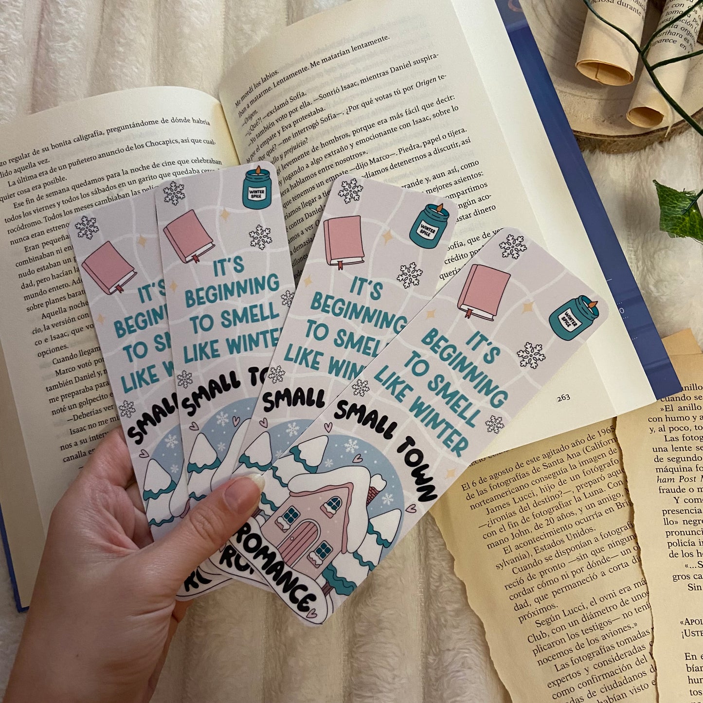 Marcapáginas Winter small town romance