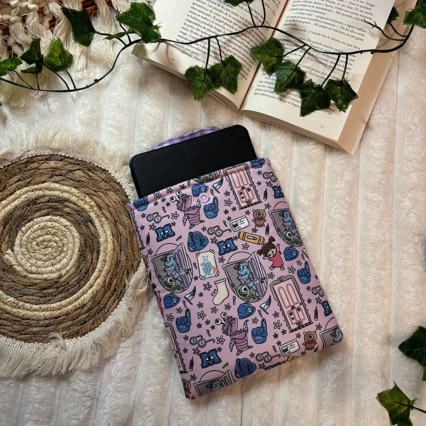 Funda kindle/kobo libra colour Monstruos S.A
