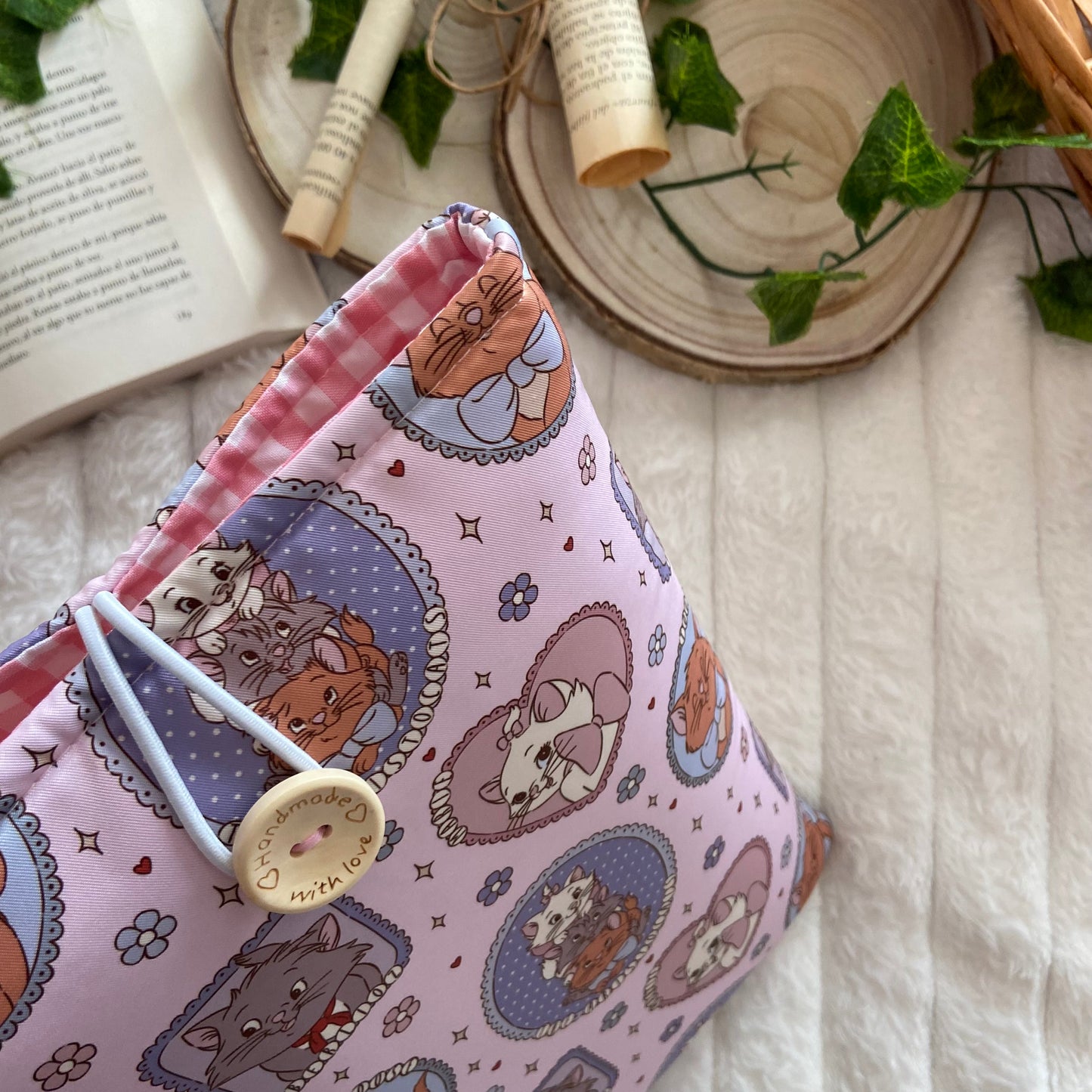 Funda literaria cute Aristogatos