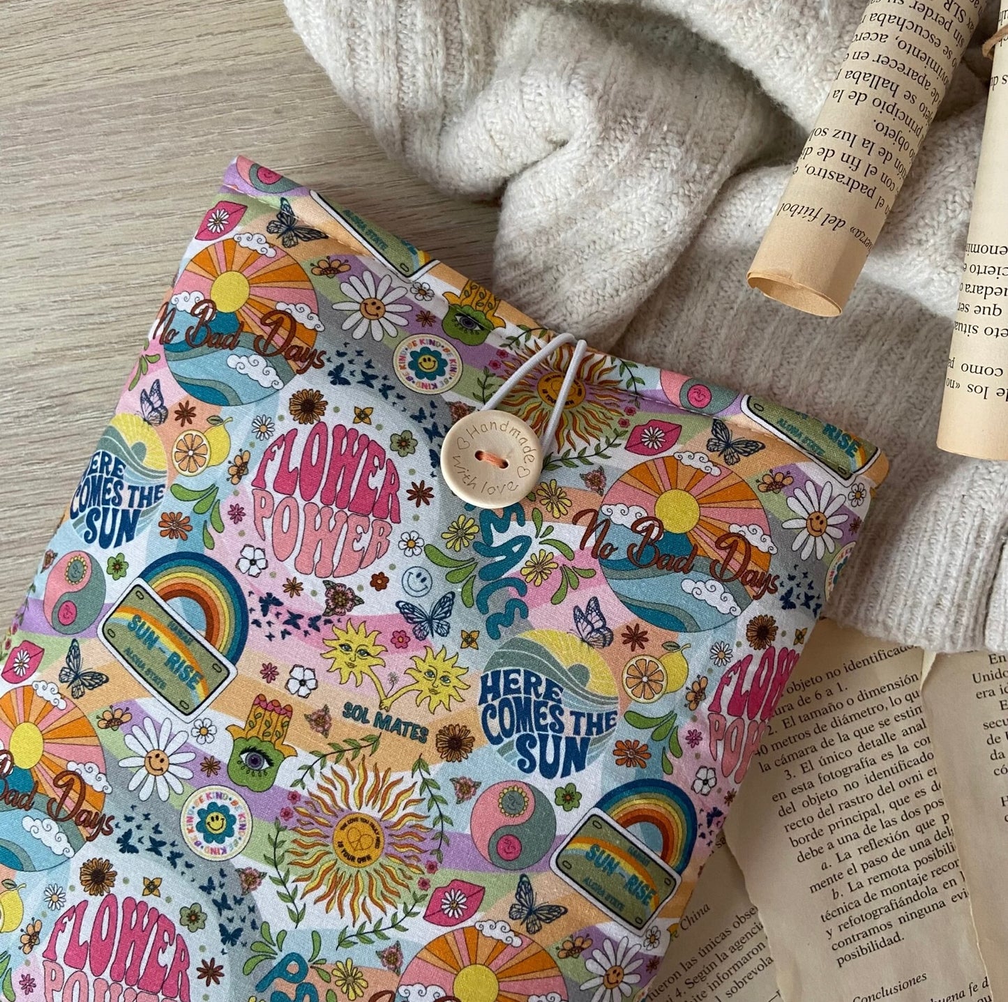 Funda literaria hippie love