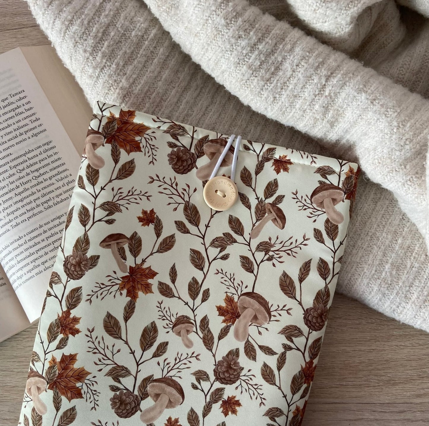 Funda literaria setas en otoño
