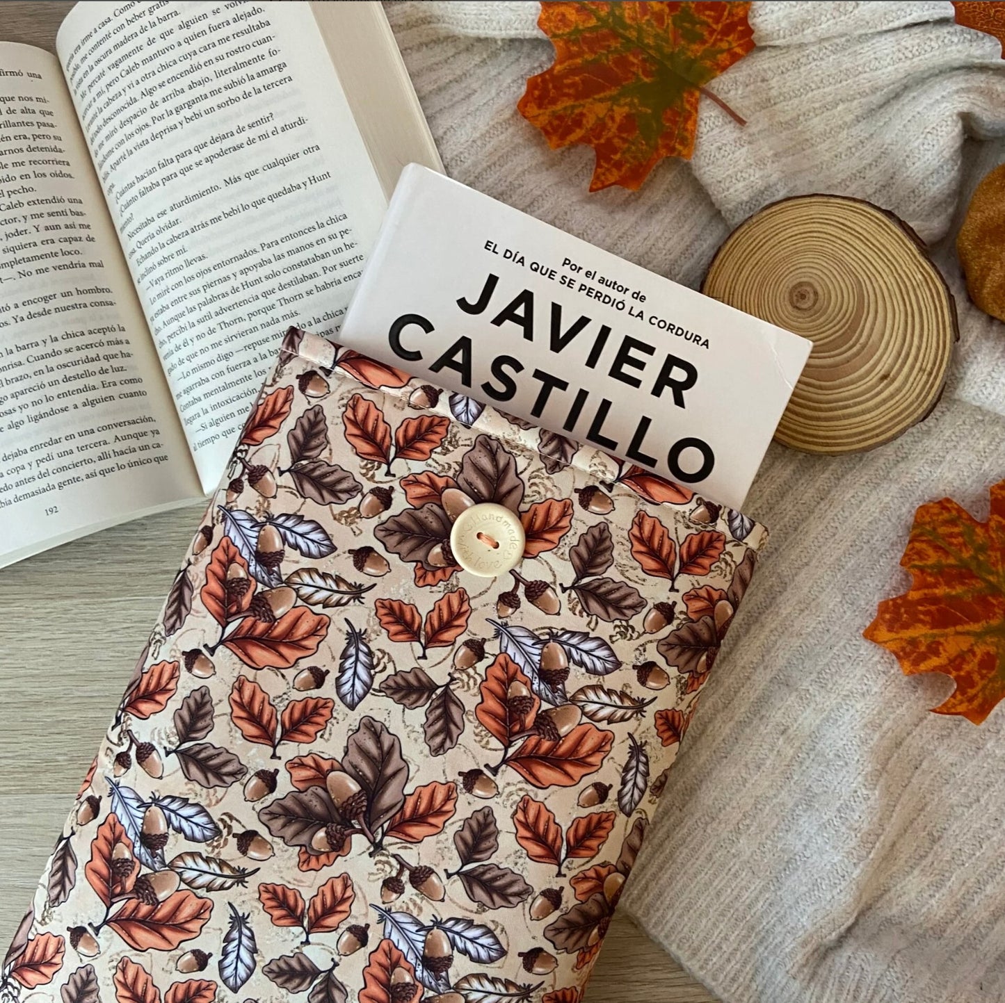 Funda literaria fall leaves