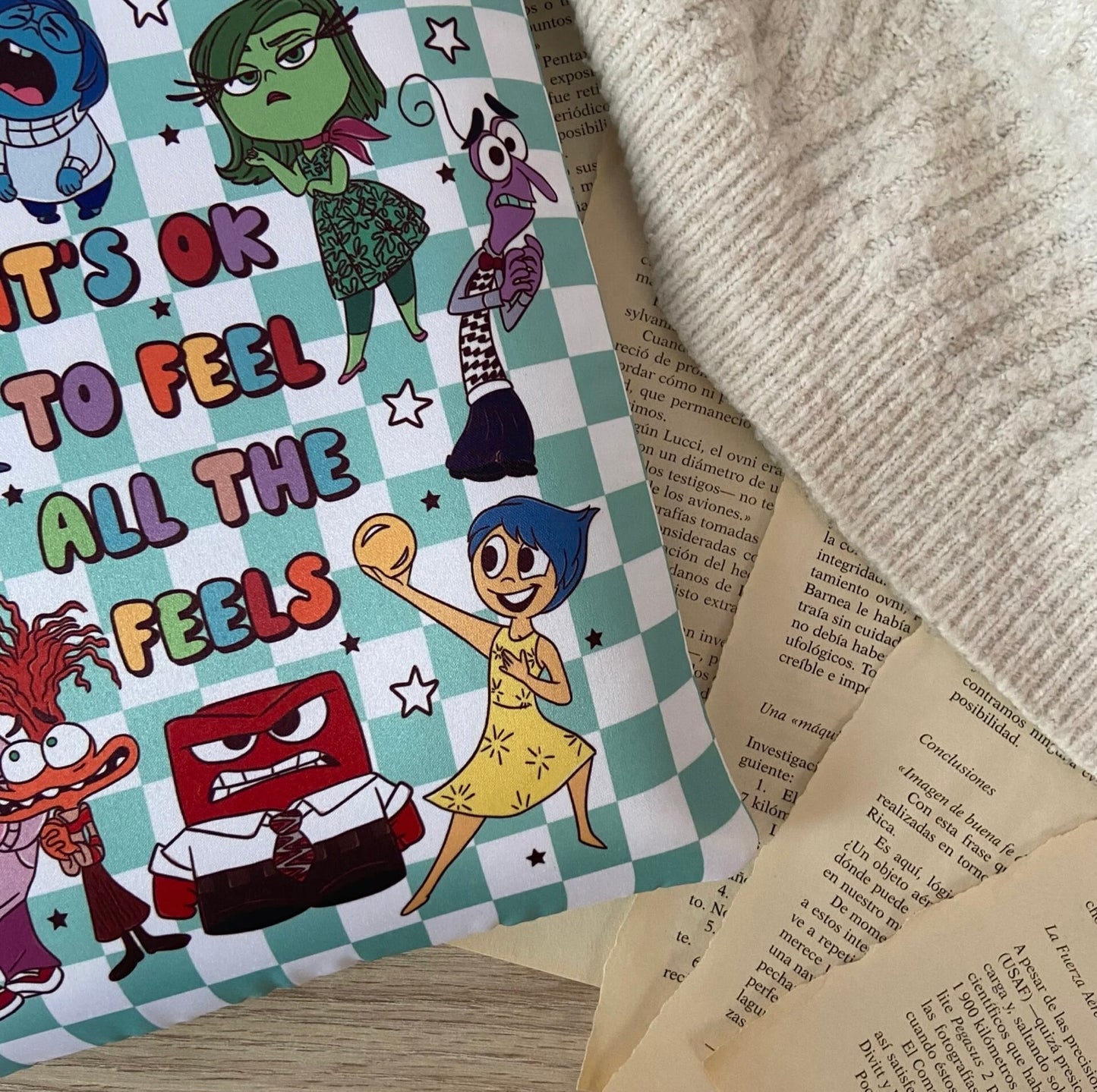 Funda literaria Inside out 2