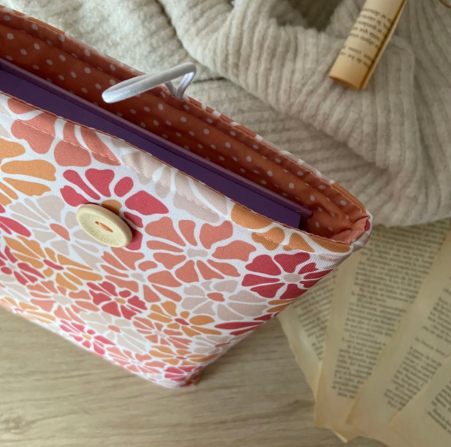 Funda literaria Galatea en tonos naranjas