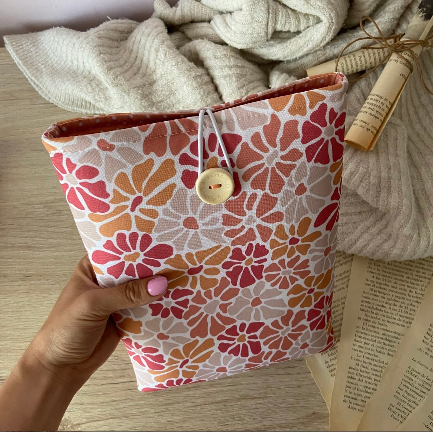 Funda literaria Galatea en tonos naranjas