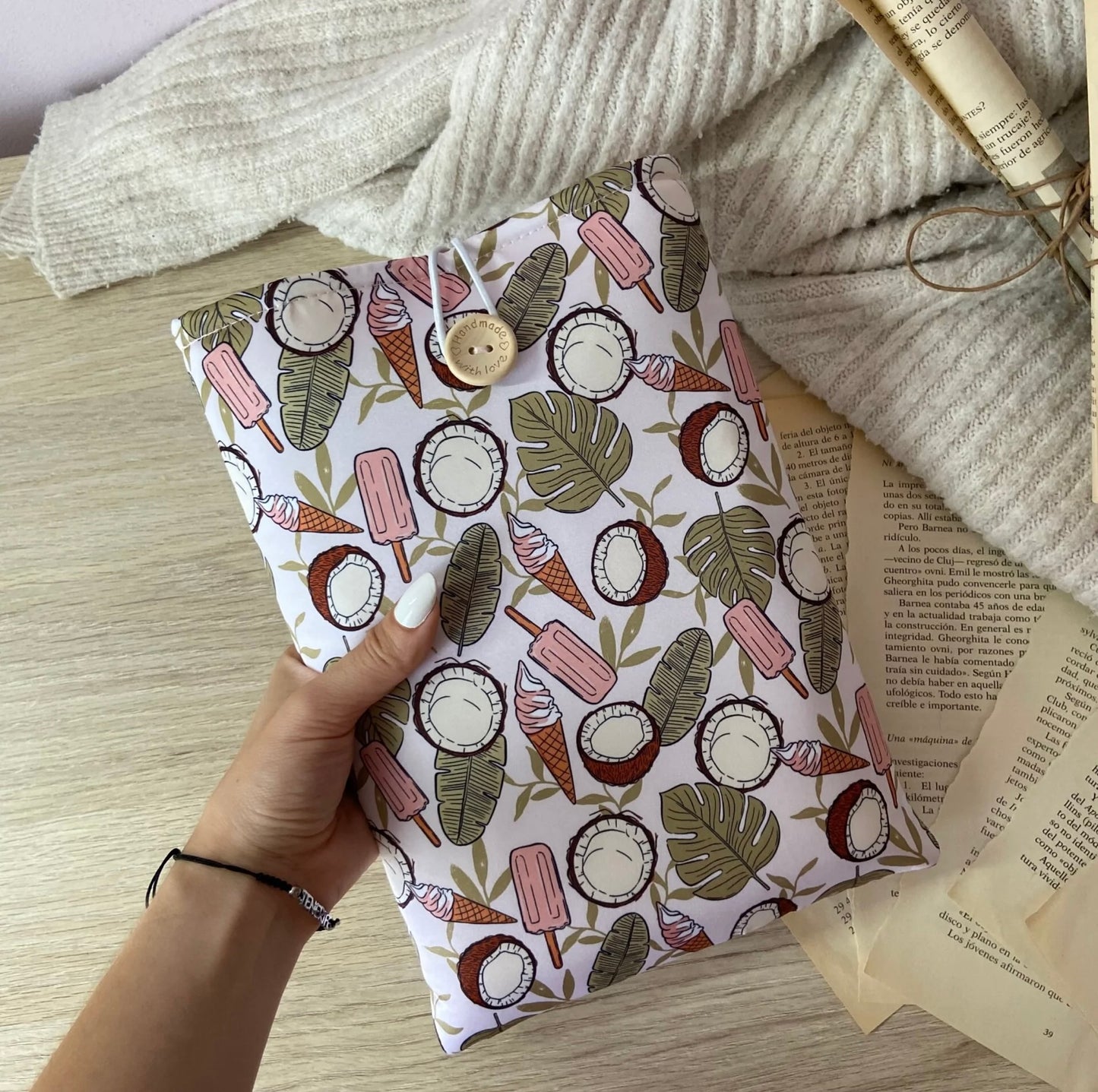 Funda literaria cocos