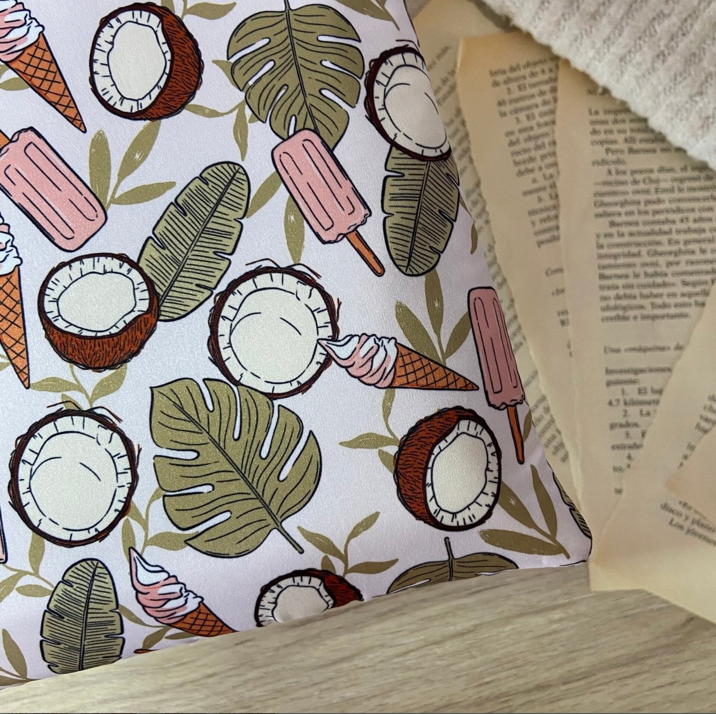 Funda literaria cocos