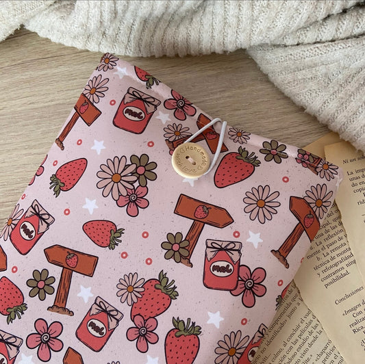 Funda literaria strawberries jam