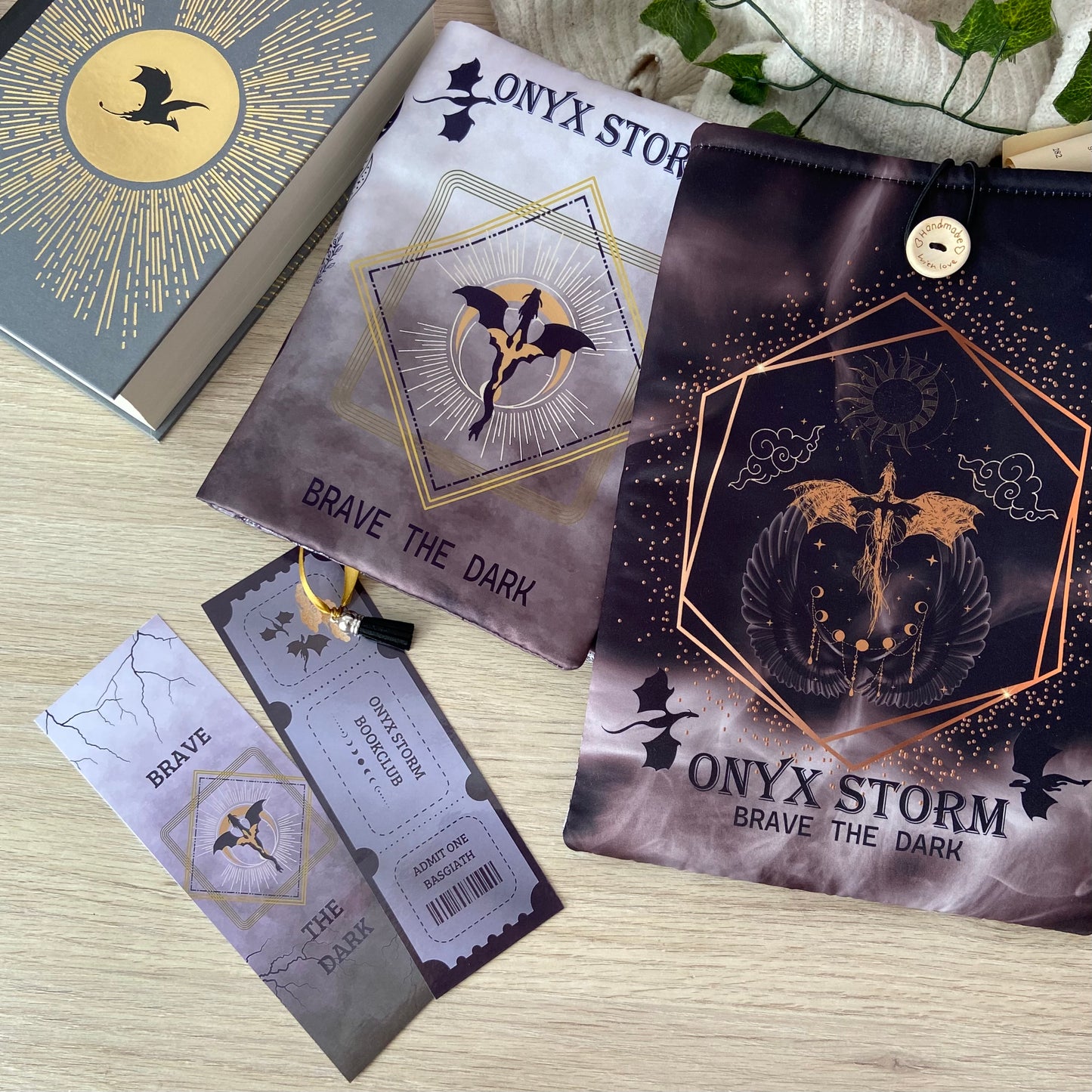 Funda literaria Onyx Storm