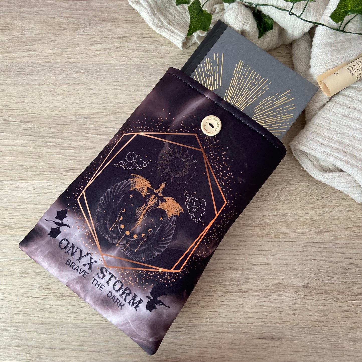 Funda literaria Onyx Storm
