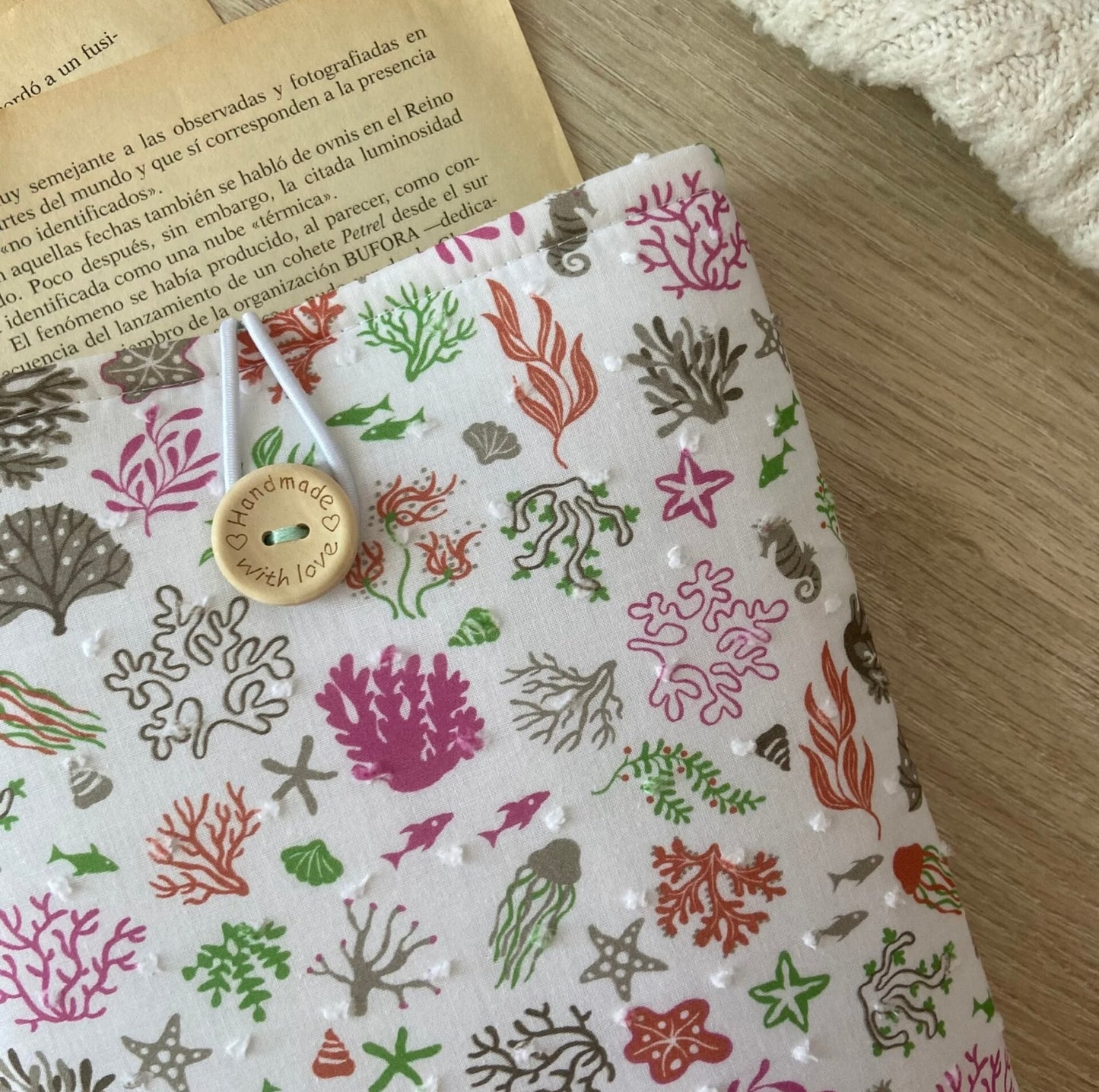 Funda literaria plumeti bajo el mar