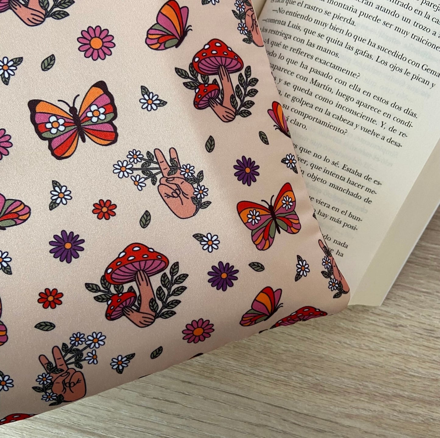 Funda literaria paz y amor