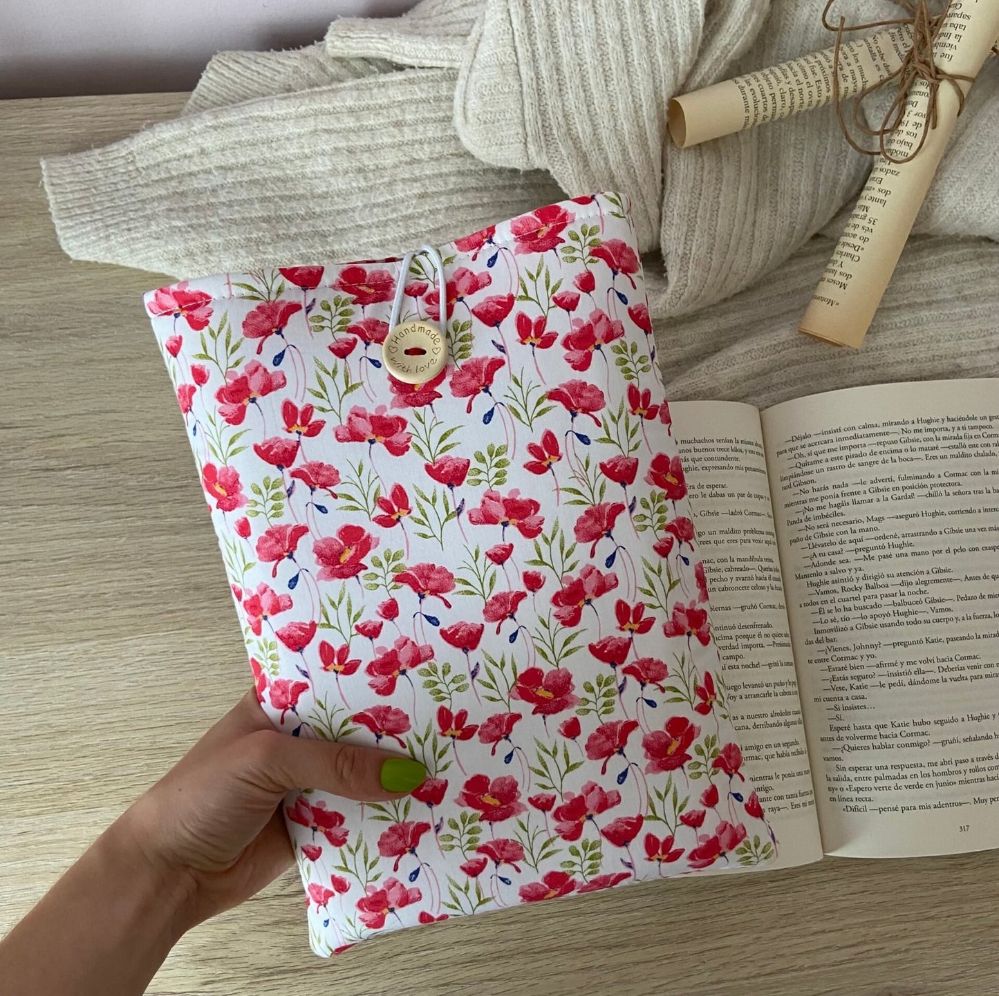 Funda literaria amapolas rojas