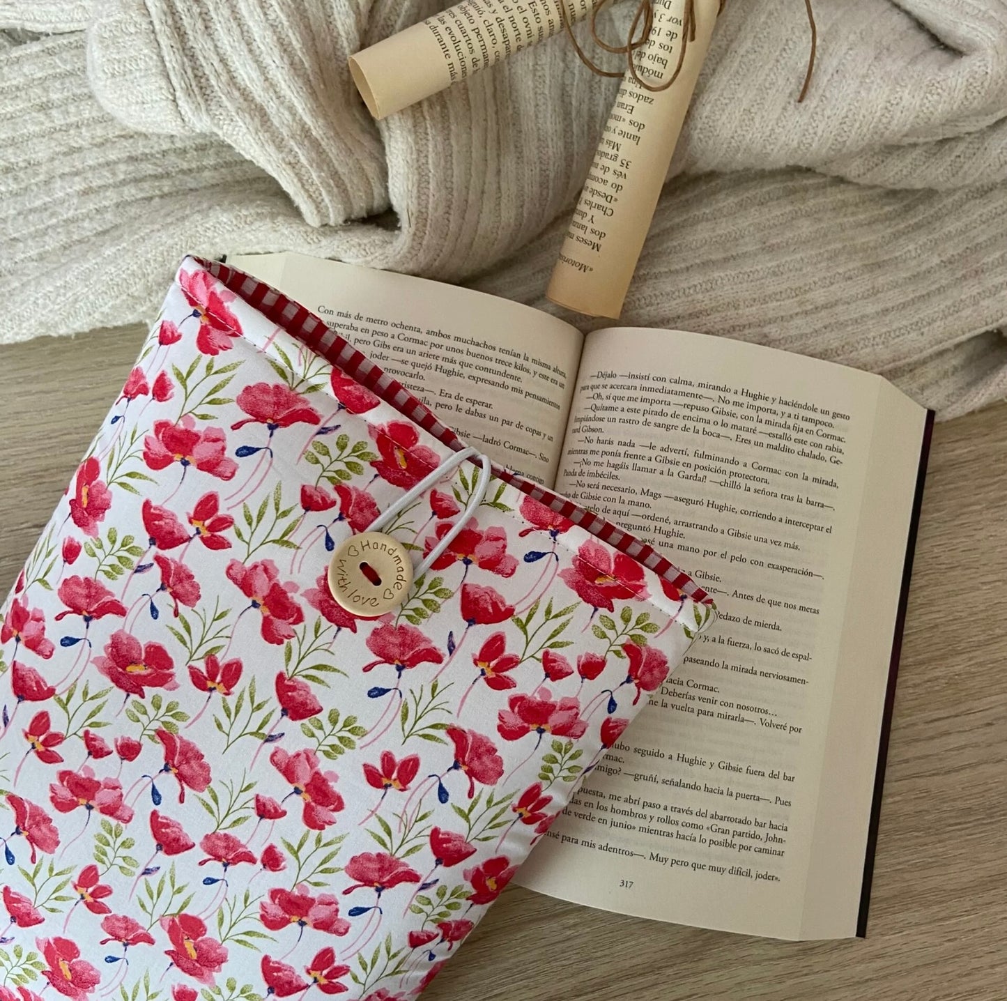 Funda literaria amapolas rojas