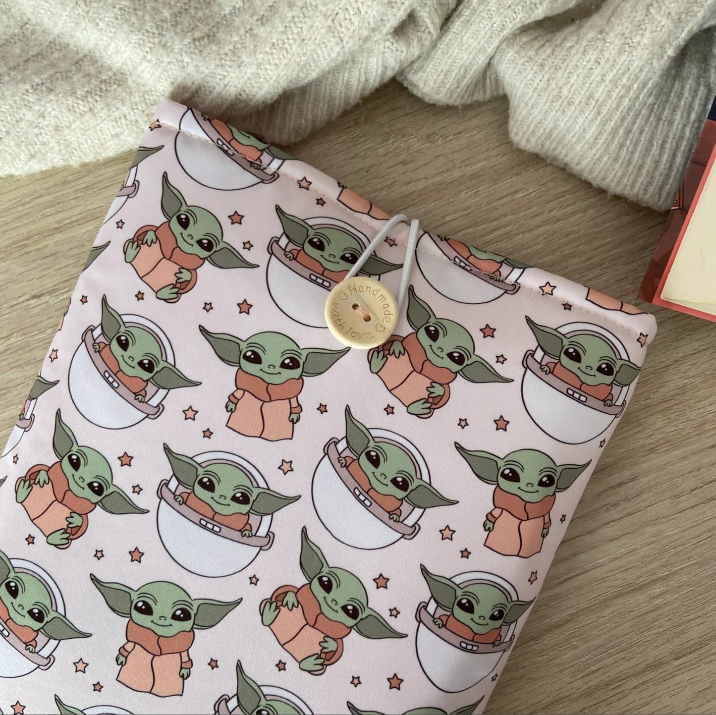 Funda literaria Yoda