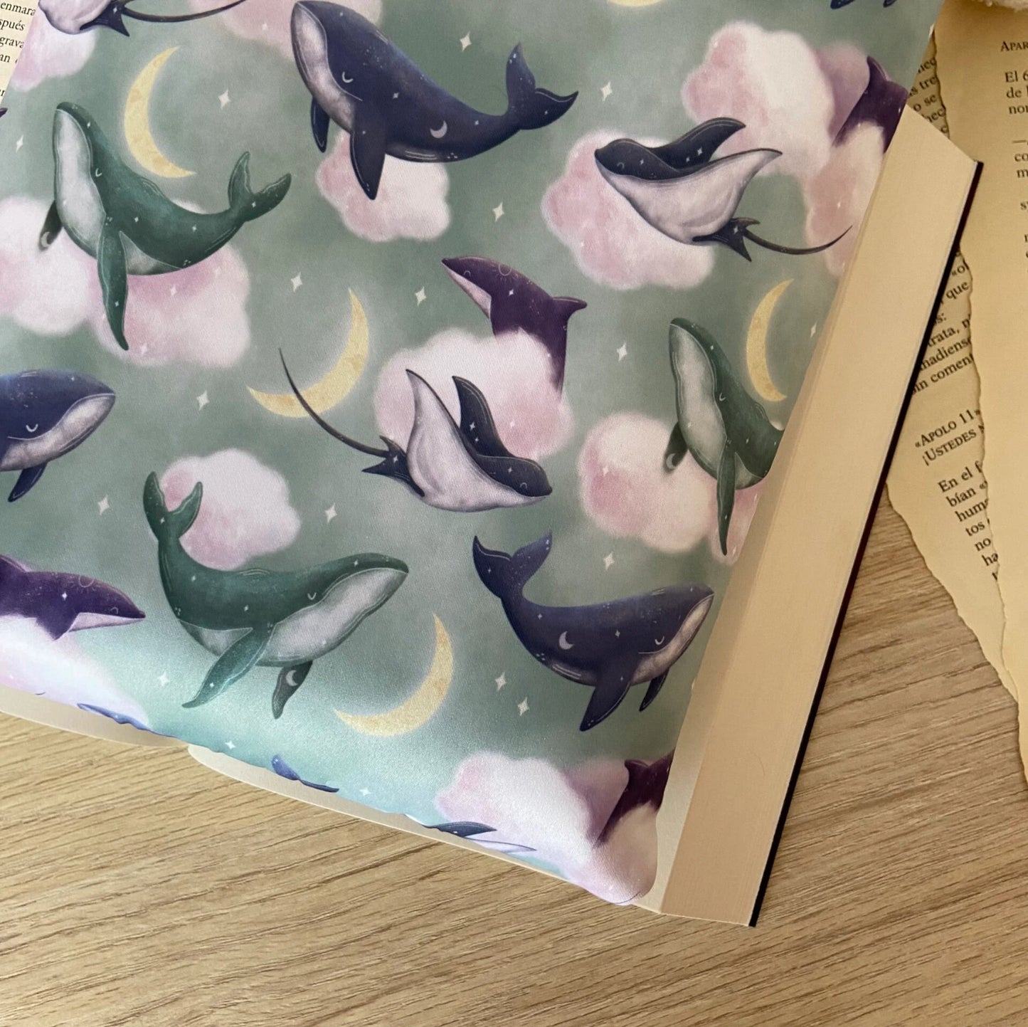 Funda literaria ballenas
