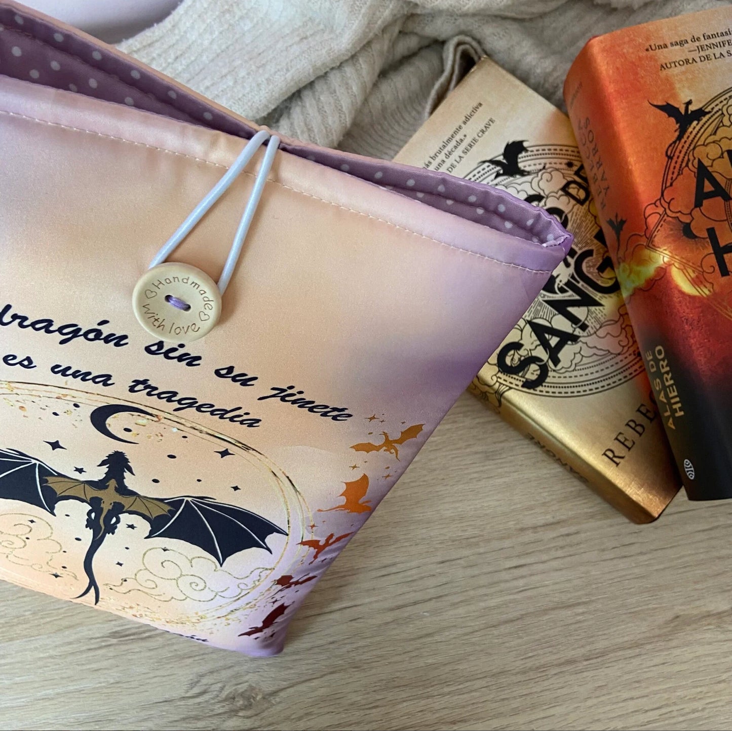 Funda literaria Alas de hierro