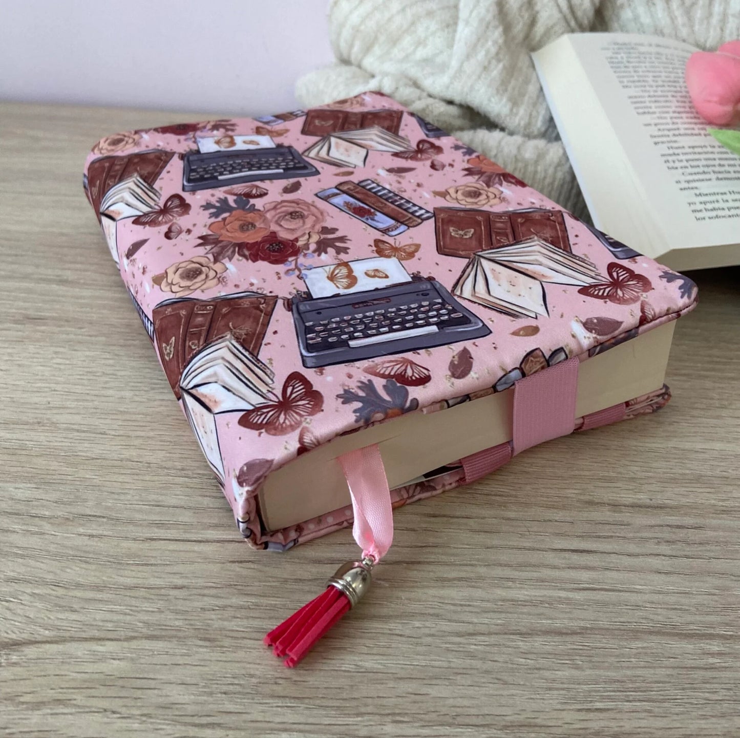 Funda ajustable libros y máquinas de escribir