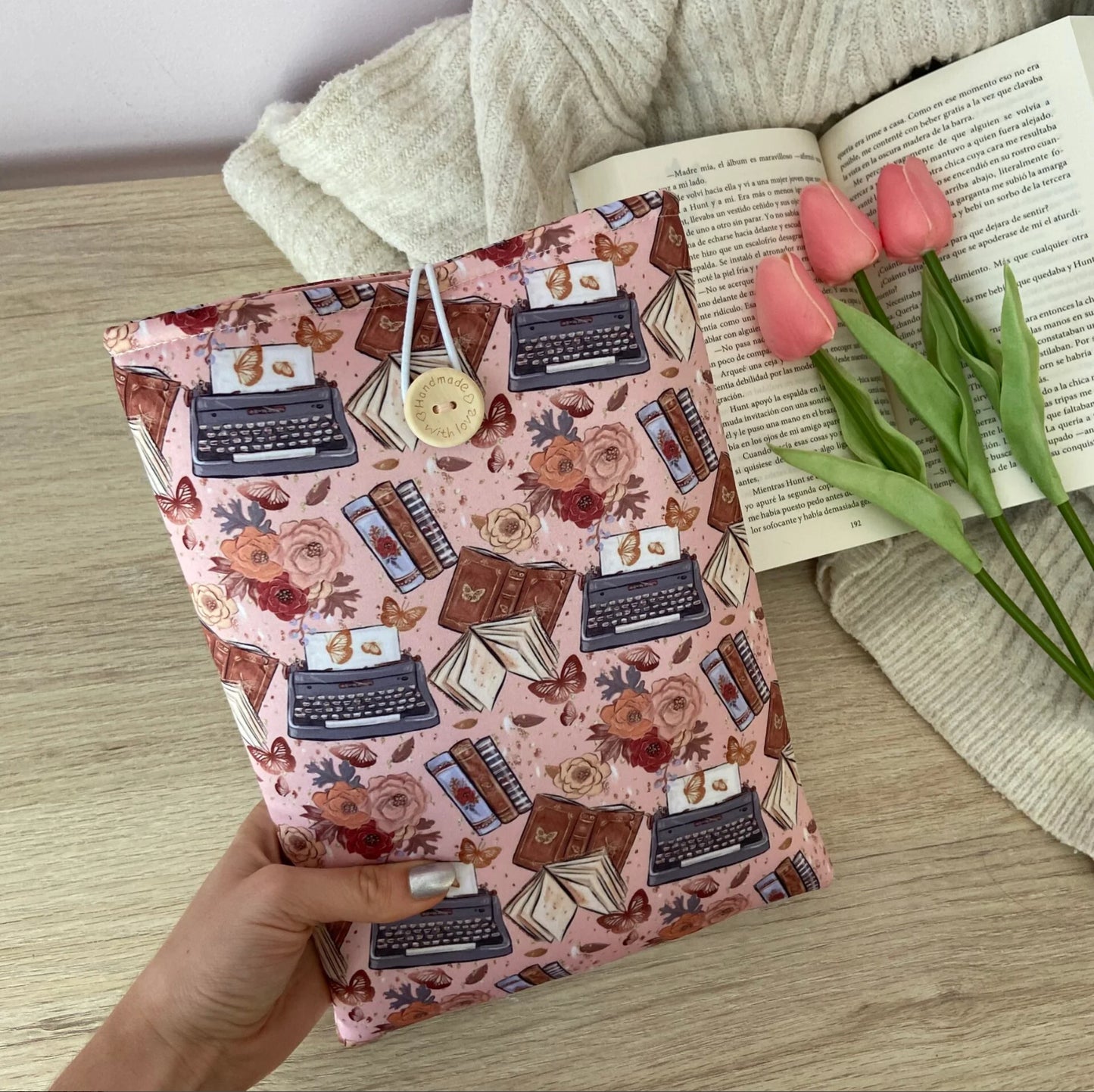 Funda literaria libros y máquinas de escribir