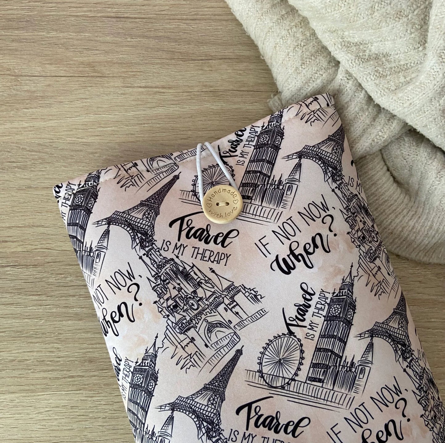Funda literaria travel is my therapy